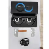 Q6 8MP Smart Glasses — Retail packaging